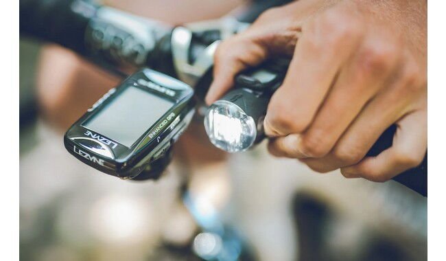 Мигалка Lezyne Femto USB Drive Front - дополнительное фото 2