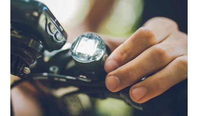 Мигалка Lezyne Femto USB Drive Front - дополнительное фото 4