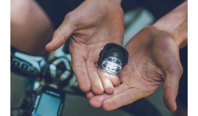 Мигалка Lezyne Femto USB Drive Front - дополнительное фото 5