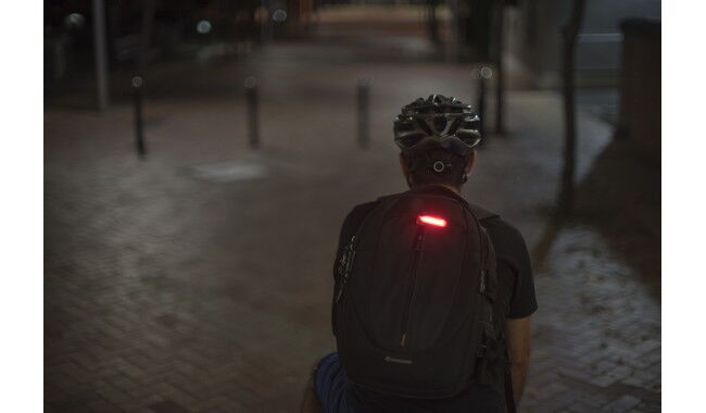 Комплект мигалок Knog Plus Twinpack - дополнительное фото 16