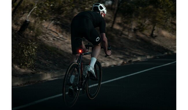 Мигалка Knog Blinder Skull Rear - дополнительное фото 5