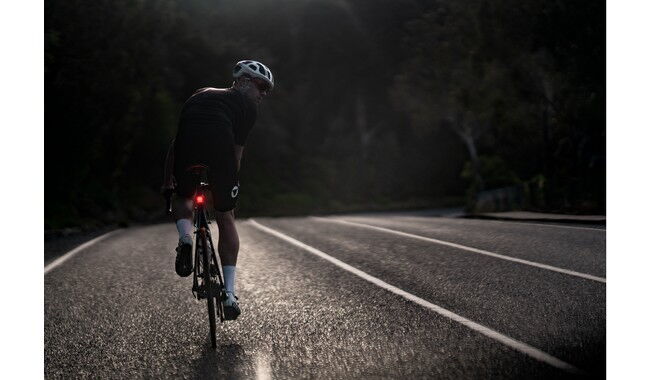 Мигалка Knog Blinder Skull Rear - дополнительное фото 6