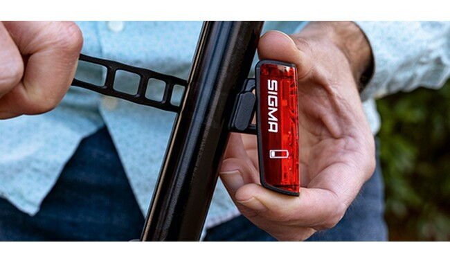 Комплект велосвітла Sigma Buster 400 Blaze Flash - дополнительное фото 14