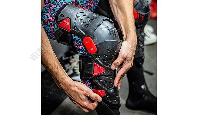 ᐉ Защита колен TLD Triad Knee/Shine Hard Shell - купить Защита тела ...