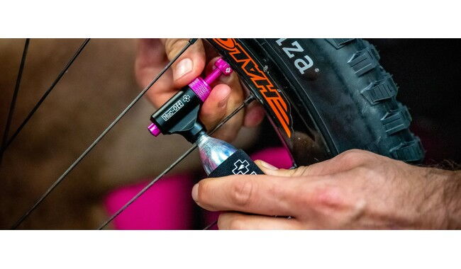 Насос Muc-Off MTB Inflator Kit - дополнительное фото 4