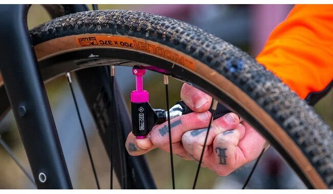 Насос Muc-Off MTB Inflator Kit - дополнительное фото 5