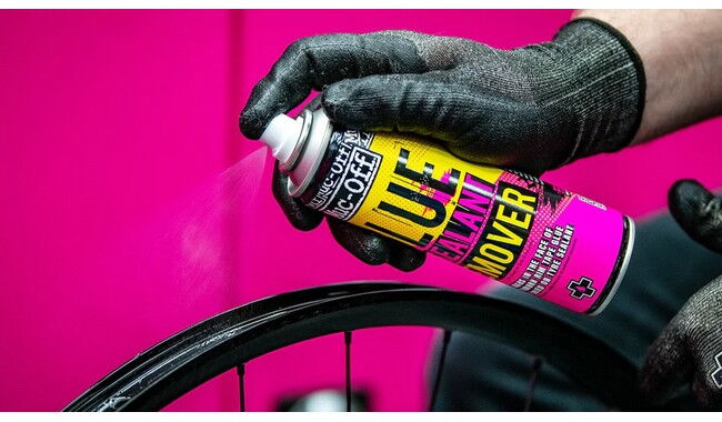 Очиститель ободов Muc-Off Glue & Sealant Remover 200 мл - дополнительное фото 2