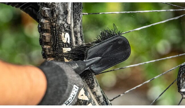 Щітка Muc-Off Tyre & Cassette - дополнительное фото 1