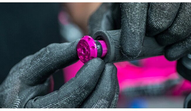 Заглушки керма Muc-Off Stealth Tubeless Puncture - дополнительное фото 2