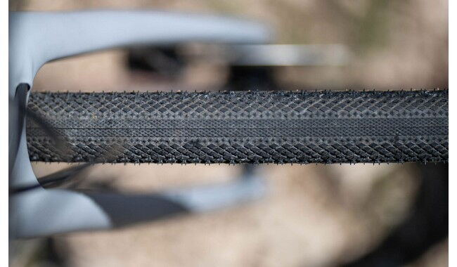 Покришка Hutchinson Overide 700x45C Tubeless Ready Hardskin - дополнительное фото 2