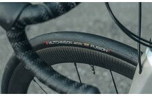 Покришка Hutchinson Fusion 5 Performance 700x30C Tubeless Ready Hardskin - дополнительное фото 2