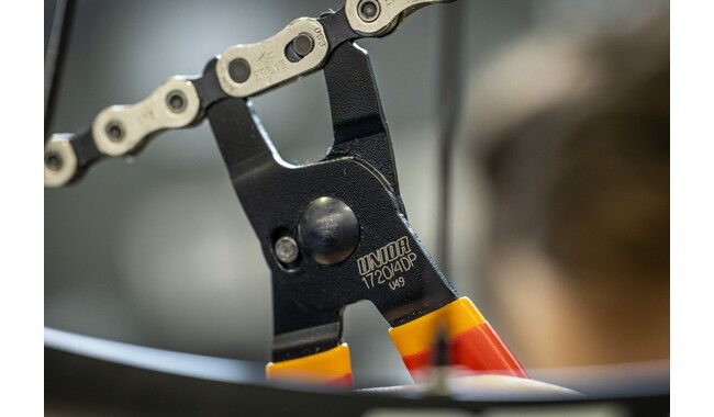 Щипцы для цепного замка Unior 4DP - дополнительное фото 3