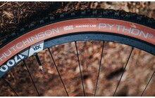 Покришка Hutchinson Python 3 Racing Lab 29x2.4" - дополнительное фото 5