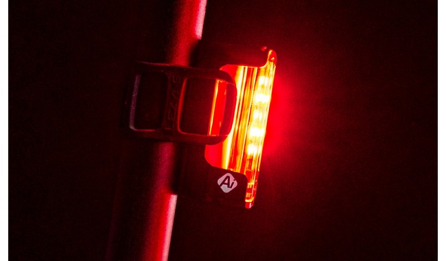 Мигалка Lezyne Strip Drive Pro Ai Alert 400+ - дополнительное фото 3