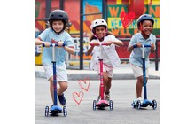 Самокат Micro Maxi Deluxe LED - дополнительное фото 1