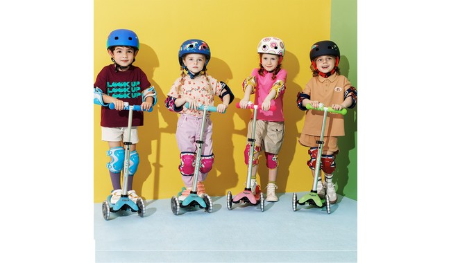 Самокат Micro Mini Deluxe Glow LED - дополнительное фото 10