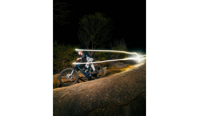 Велофара Knog Blinder X 2300 - дополнительное фото 10