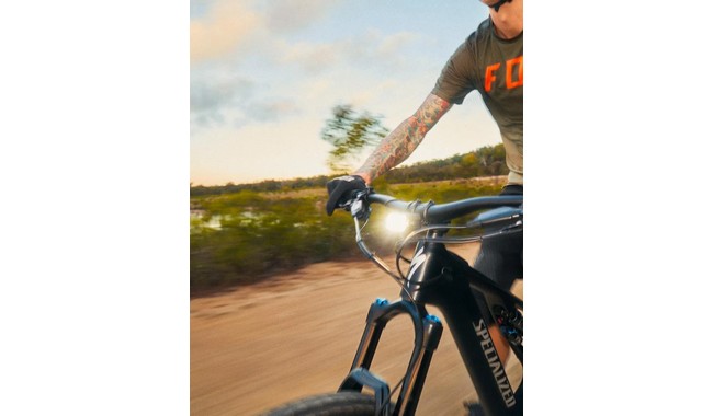 Велофара Knog Blinder E 2300 - дополнительное фото 9