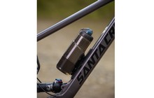 Велофляга Peaty's x Fidlock Lockin Speed Products 600 мл - дополнительное фото 1