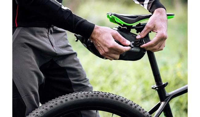 Гермосумка підсідельна Ortlieb Saddle Bag Two 4.1 л - дополнительное фото 8