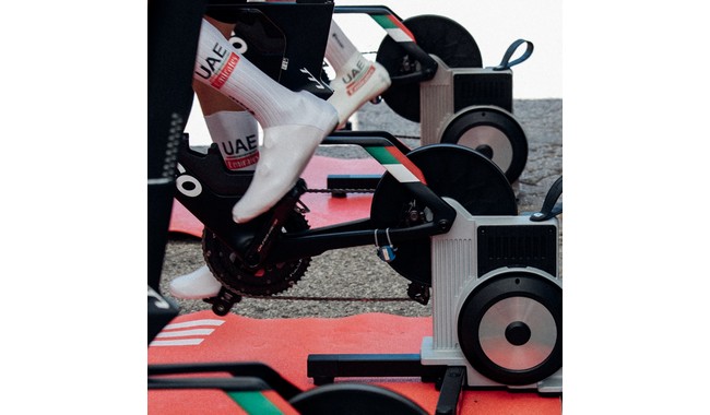 Велостанок Elite Justo 2 - дополнительное фото 15